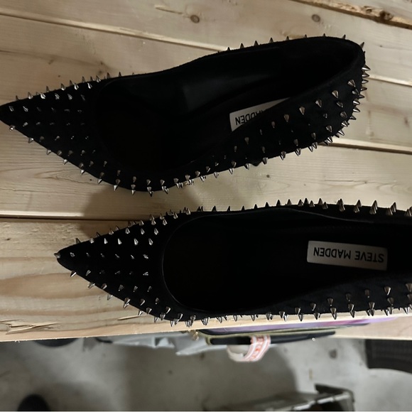 Steve Madden - Picture 2 of 3